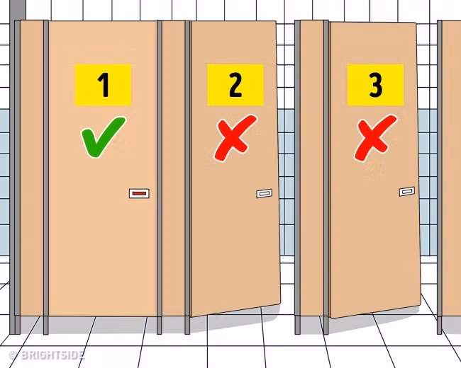 10 mẹo sử dụng nhà vệ sinh công cộng an toàn không phải ai cũng biết ảnh 1