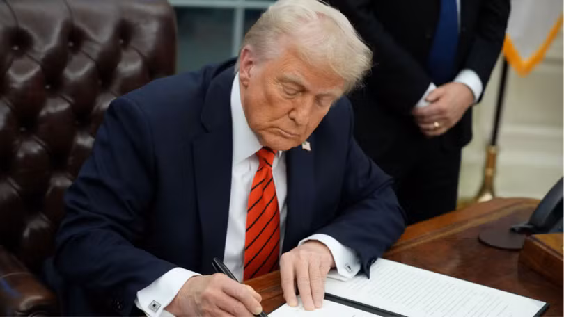 Theo Tổng thống Donald Trump, mục tiêu của Quỹ dự trữ tiền điện tử là "nâng tầm ngành công nghiệp quan trọng này sau nhiều năm bị chính quyền tiền nhiệm trấn áp". Ảnh: Bloomberg.