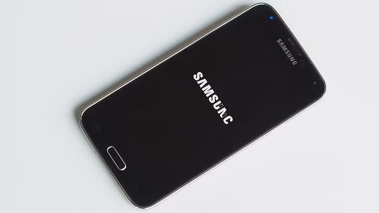 Cứu nguy “dế yêu” bị dính nước với 10 bước đơn giản ảnh 4