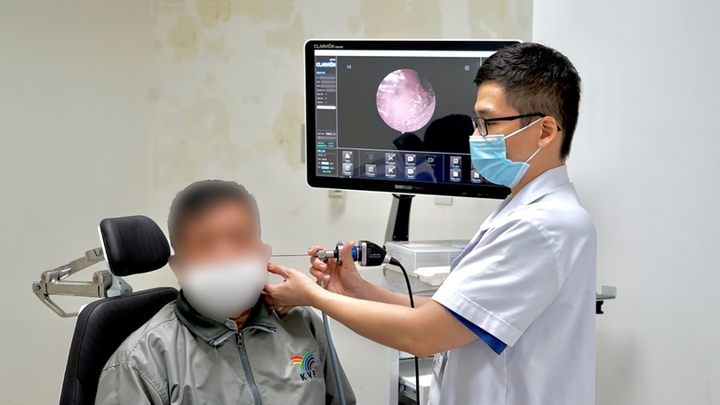 Nội soi tai cho bệnh nhân tại Bệnh viện Tai Mũi Họng Trung ương 