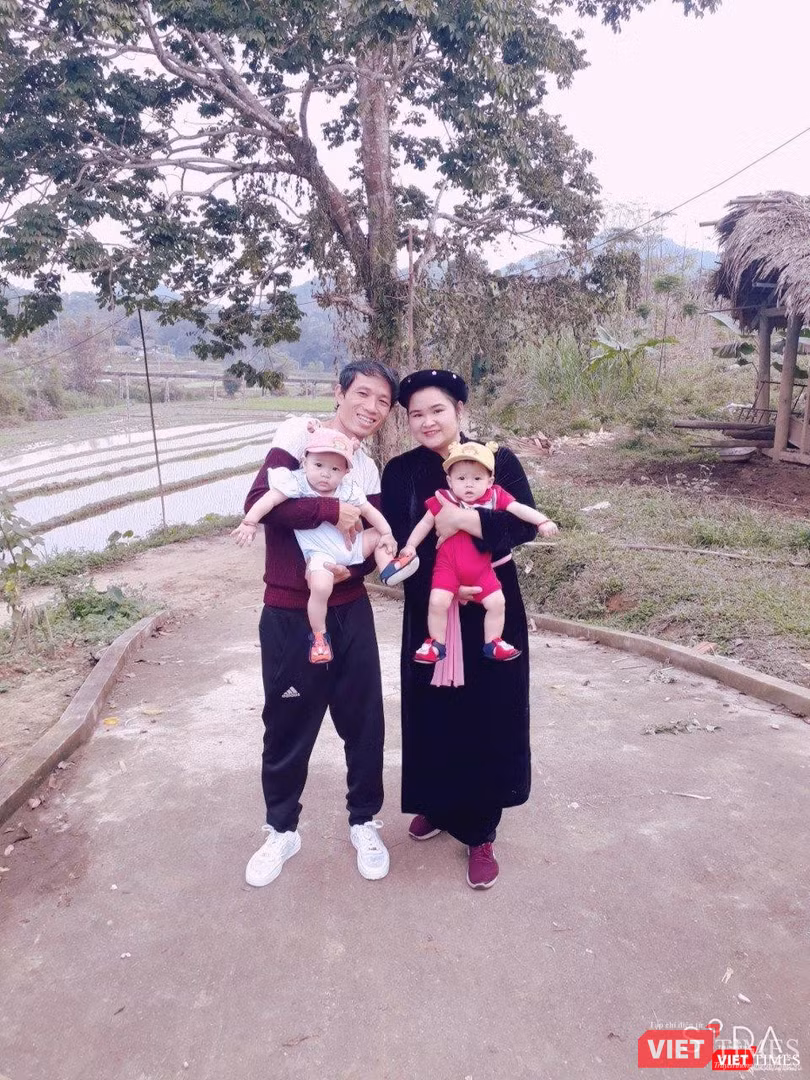 Gia đình anh Ma Văn Toàn và chị Nông Thị Quỳnh - 1 trong 10 ca TTTON miễn phí năm 2020 đã sinh bé Gia đình anh Ma Văn Toàn và chị Nông Thị Quỳnh - 1 trong 10 ca TTTON miễn phí năm 2020 đã sinh bé