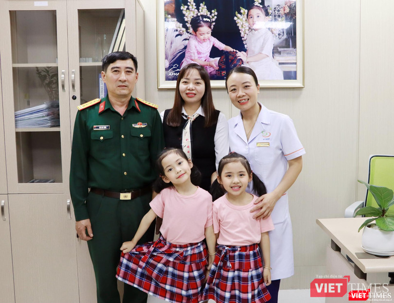 Niềm vui của gia đình quân nhân sau khi được hỗ trợ sinh sản Niềm vui của gia đình quân nhân sau khi được hỗ trợ sinh sản