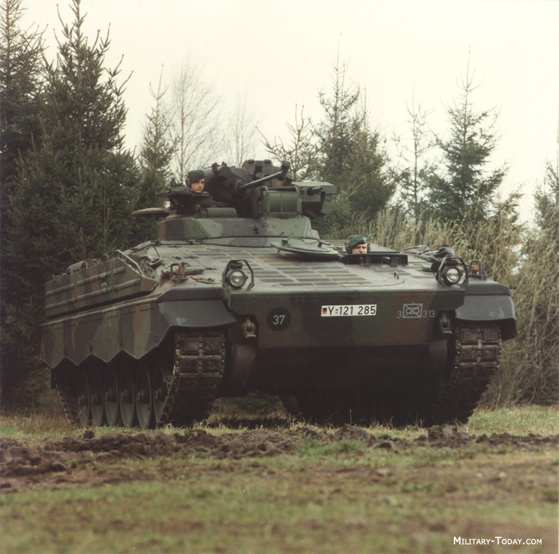 xe-bo-binh-chien-dau-marder-1a3-02-7885.jpg