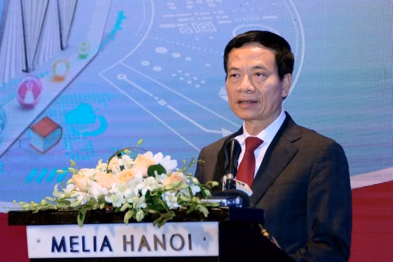 Bộ trưởng Nguyễn Mạnh Hùng Bộ trưởng Nguyễn Mạnh Hùng