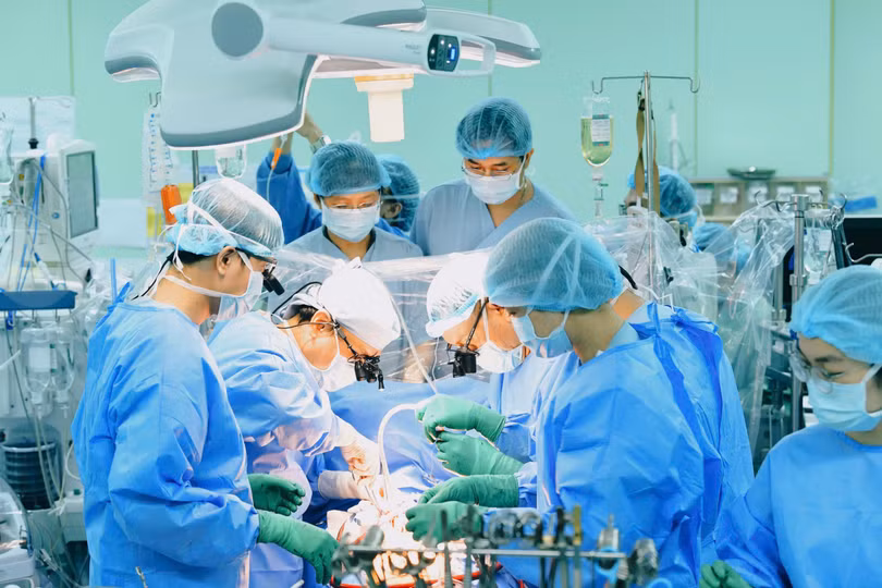 Ca phẫu thuật ghép tim 2.jpg