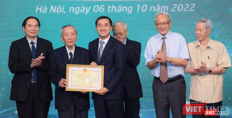 VT_GS Trieu nhan BK.jpeg