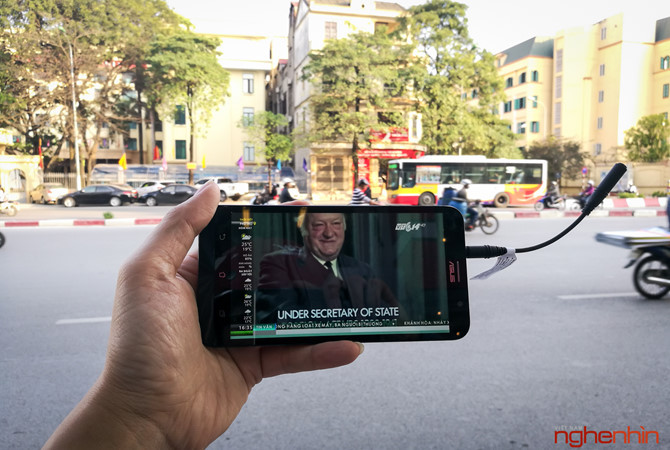 Trên tay Zenfone Go TV bắt sóng truyền hình trực tiếp ảnh 7 Trên tay Zenfone Go TV bắt sóng truyền hình trực tiếp ảnh 7