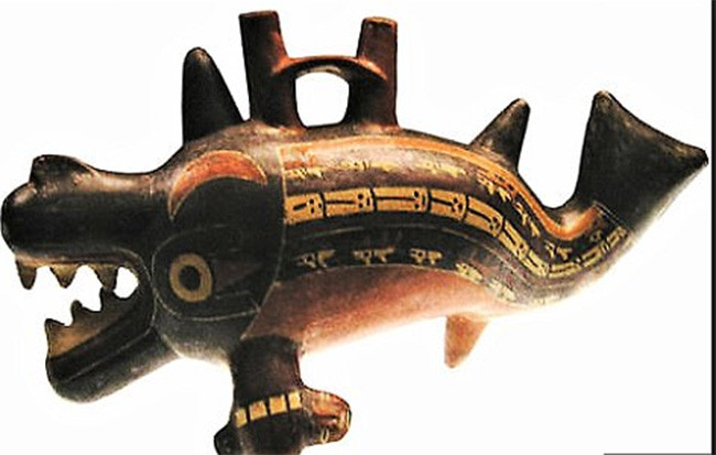 Mô hình cá voi sát thủ của người Peru (ảnh: Daily Mail)