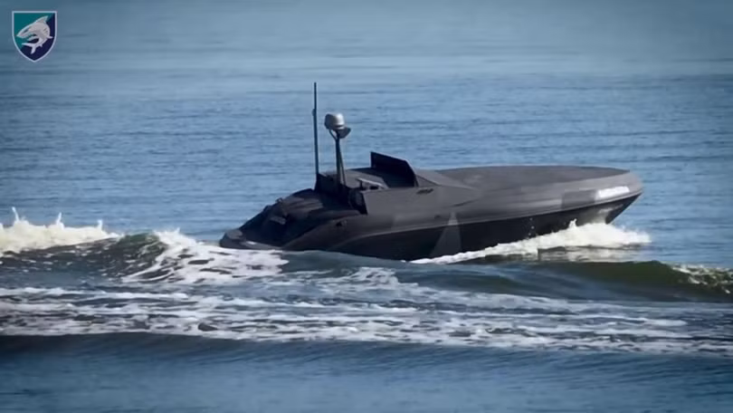 Chiếc USV “Barracuda” đang hoạt động trên sông. Ảnh: Militarnyi.