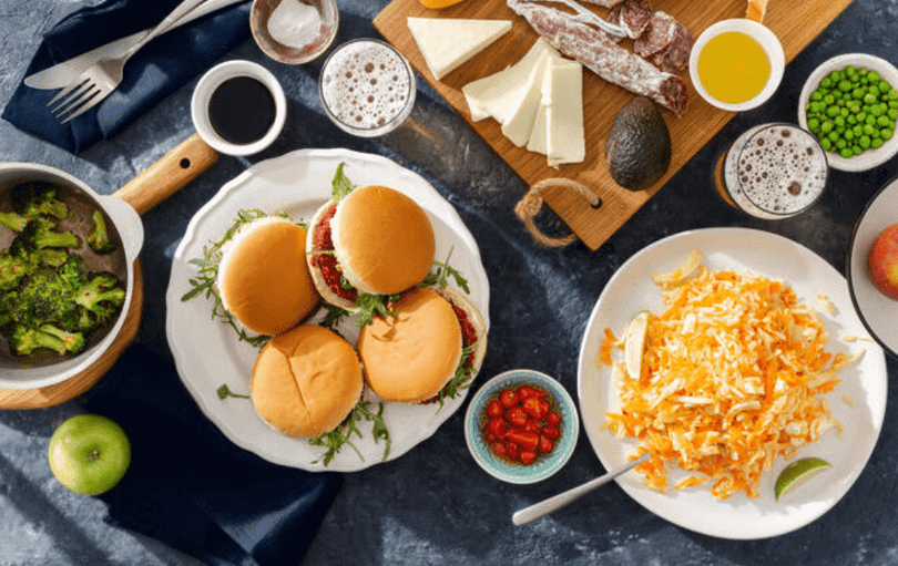 Mot nguoi dan ong thay doi thuc don theo ChatGPT.png