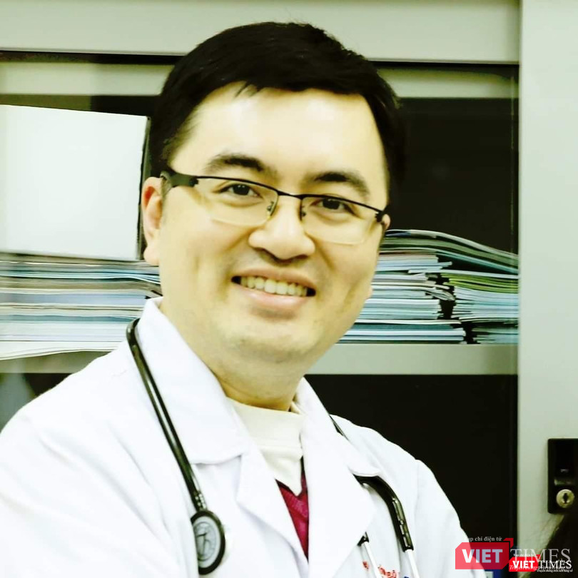 BS. Vũ Quốc Đạt - Bộ môn Truyền nhiễm Trường Đại học Y Hà Nội, Phó trưởng Khoa Bệnh nhiệt đới và Can thiệp giảm hại Bệnh viện Đại học Y Hà Nội