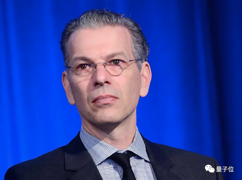 Ông David Feinberg từng làm trưởng bộ phận y tế của Google. Ảnh: Sina Ông David Feinberg từng làm trưởng bộ phận y tế của Google. Ảnh: Sina