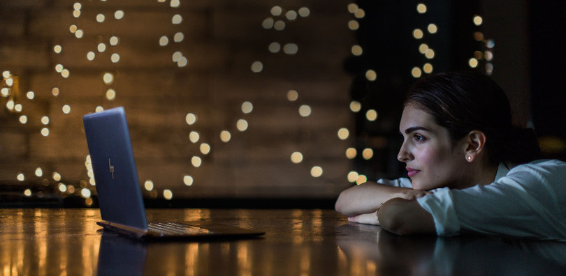 Laptop siêu mỏng HP Spectre giá 42,99 triệu đồng