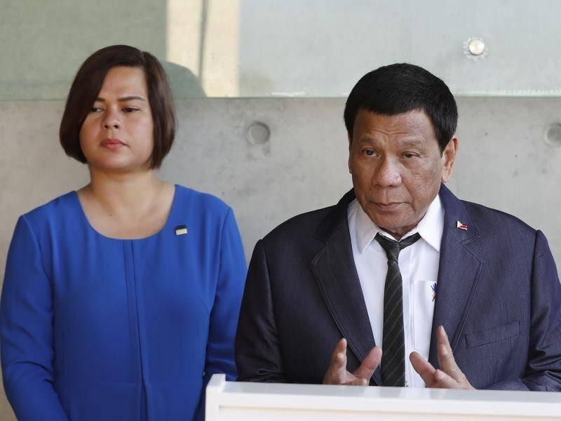 Ông Duterte, Tổng thống Philippines và con gái Sara Duterte Carpio, Thị trưởng Davao sẽ ra tranh cử chức tổng thống năm tới (Ảnh: Chinadaily).