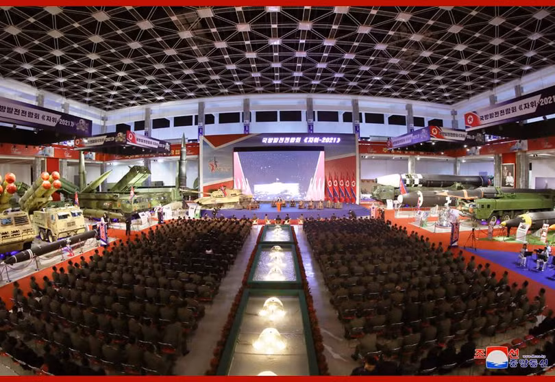 Toàn cảnh lễ khai mạc triển lãm (Ảnh: KCNA).