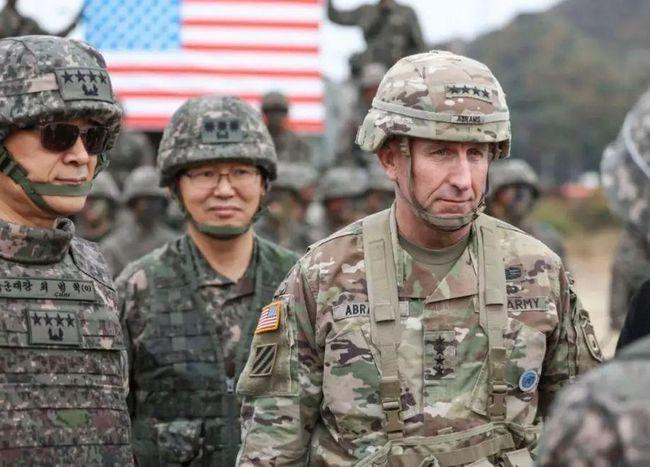 Sĩ quan Mỹ và Đài Loan trong một cuộc tập trận (Ảnh: QQ). Sĩ quan Mỹ và Đài Loan trong một cuộc tập trận (Ảnh: QQ).