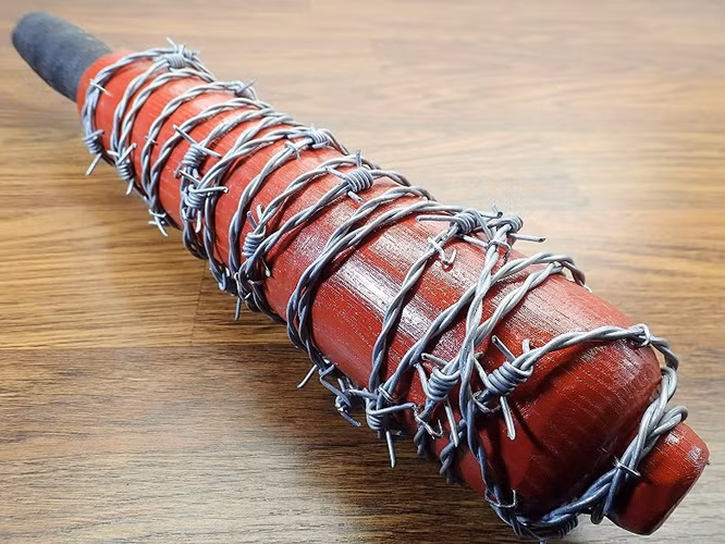 Lang nha côn tự chế lính Trung Quốc sử dụng trong vụ xung đột tại Thung lũng Galwan tháng 6/2020 (Ảnh: Đông Phương).