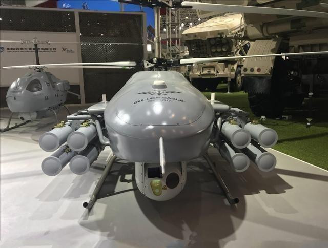 Mỗi chiếc CR-500 Golden Eagle có thể mang 8 tên lửa tấn công mục tiêu mặt đất (Ảnh: Sunnews). Mỗi chiếc CR-500 Golden Eagle có thể mang 8 tên lửa tấn công mục tiêu mặt đất (Ảnh: Sunnews).