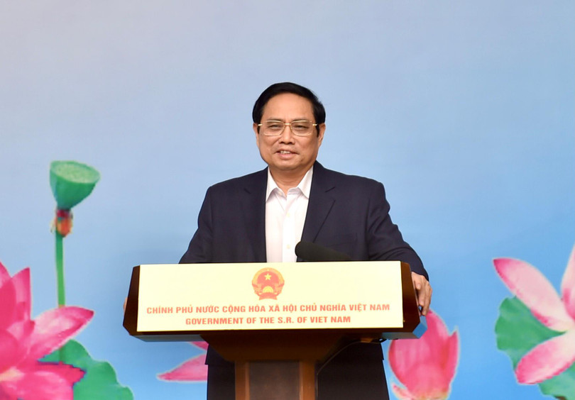 Thủ tướng Phạm Minh Chính: Chúng ta đã chứng kiến những nghĩa cử cao cả, đẹp đẽ, những đức hy sinh, những trái tim nhiệt huyết, những tấm lòng nhân ái tỏa sáng… của đội ngũ bác sĩ, cán bộ và nhân viên y tế - Ảnh VGP/Nhật Bắc