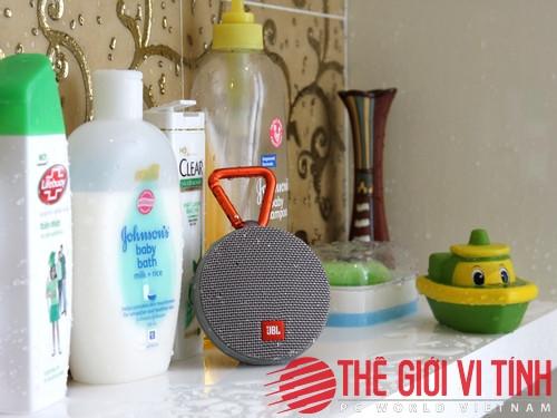 JBLClip 2 có ngoại hình rất gọn nhẹ.