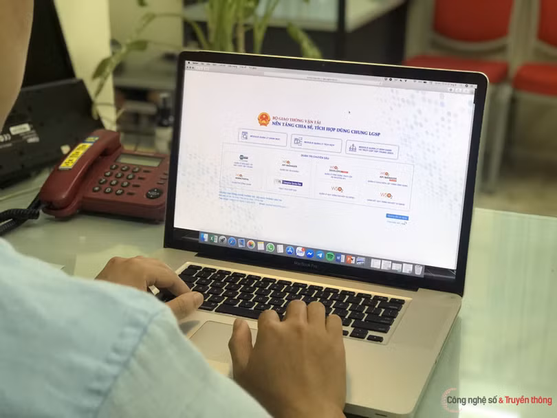 Bộ TT&amp;TT đặt mục tiêu trong năm 2023 tổng số giao dịch thực hiện qua nền tảng NDXP phải đạt tối thiểu 860 triệu. (Ảnh minh họa)