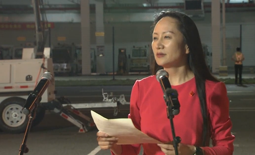 Mạnh Vãn Chu phát biểu tại sân bay Thâm Quyến, cám ơn Đảng Cộng sản và nhà nước Trung Quốc (Ảnh: CCTV). Mạnh Vãn Chu phát biểu tại sân bay Thâm Quyến, cám ơn Đảng Cộng sản và nhà nước Trung Quốc (Ảnh: CCTV).