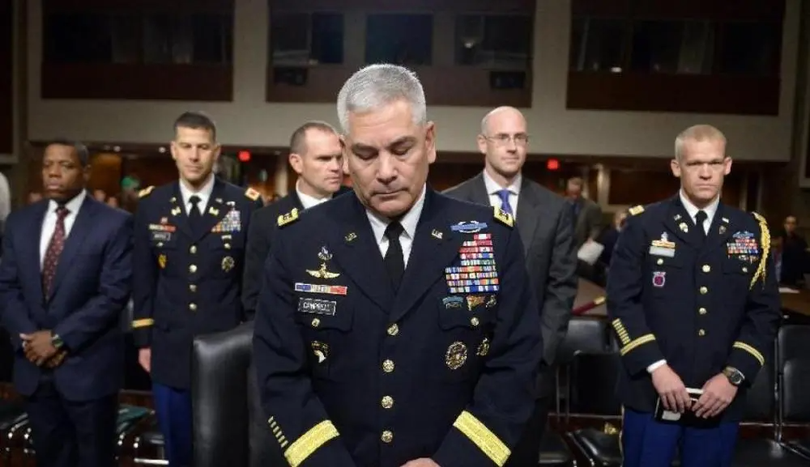 Tướng McKenzie, Tư lệnh Bộ Tư lệnh Trung tâm ra điều trần trước Ủy ban Quân vụ Hạ viện hôm 29/9 (Ảnh: 163).