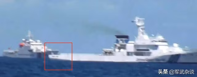 Tàu Hải Cảnh Trung Quốc đâm tàu tuần duyên Nhật (Ảnh: Toutiao).