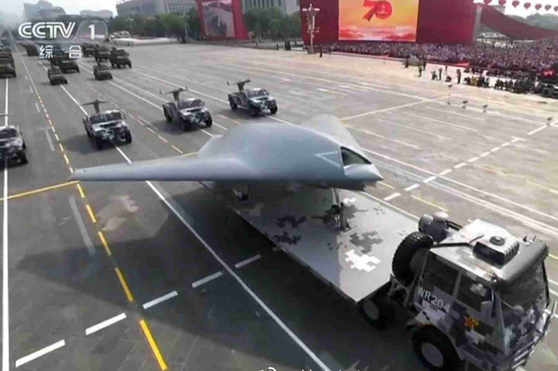 GJ-11 diễu hành cùng các mẫu UAV quân sự khác (Ảnh: CCTV).