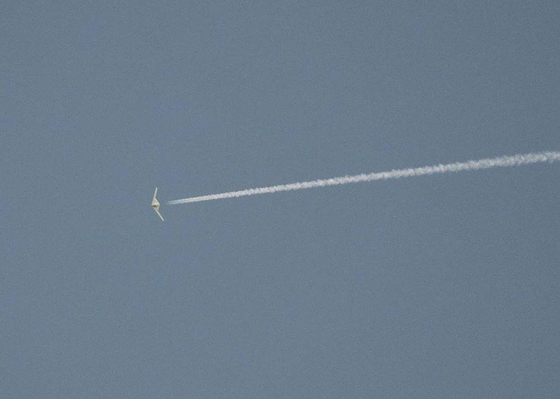 Bức ảnh chụp chiếc RQ-180 tại gần căn cứ không quân Edward ở bang California tháng 9/2020 (Ảnh: forbes). Bức ảnh chụp chiếc RQ-180 tại gần căn cứ không quân Edward ở bang California tháng 9/2020 (Ảnh: forbes).