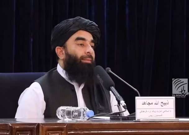 Zabihullah Mujahid, người phát ngôn của Taliban chủ trì cuộc họp báo ngày 21/9 (Ảnh: Đông Phương). Zabihullah Mujahid, người phát ngôn của Taliban chủ trì cuộc họp báo ngày 21/9 (Ảnh: Đông Phương).