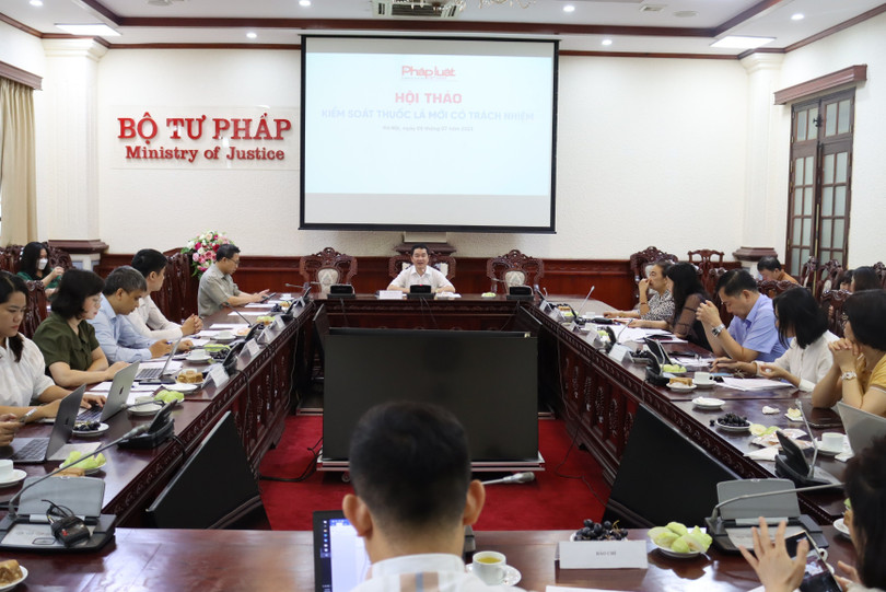 Hội thảo “Kiểm soát thuốc lá mới có trách nhiệm” được tổ chức sáng nay, 5/7, tại Bộ Tư pháp.