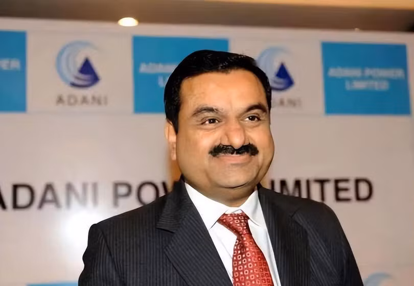 Với số tài sản hơn 110 tỉ USD, ông Gautam Adani đã trở thành người giàu nhất châu Á (Ảnh: Sohu).