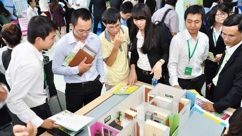 Nạn “đào tạo giả chứng chỉ, thu tiền thật” với môi giới bất động sản