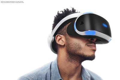 PlayStation VR của Sony phụ thuộc vào sức mạnh xử lý của console, trong khi PC càng ngày càng mạnh mẽ hơn, sẽ là chọn lựa hấp dẫn hơn. PlayStation VR của Sony phụ thuộc vào sức mạnh xử lý của console, trong khi PC càng ngày càng mạnh mẽ hơn, sẽ là chọn lựa hấp dẫn hơn.
