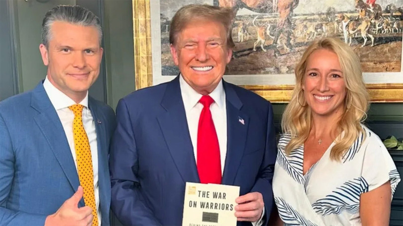 Ong Trump ung ho sach cua Hesgeth.jpg