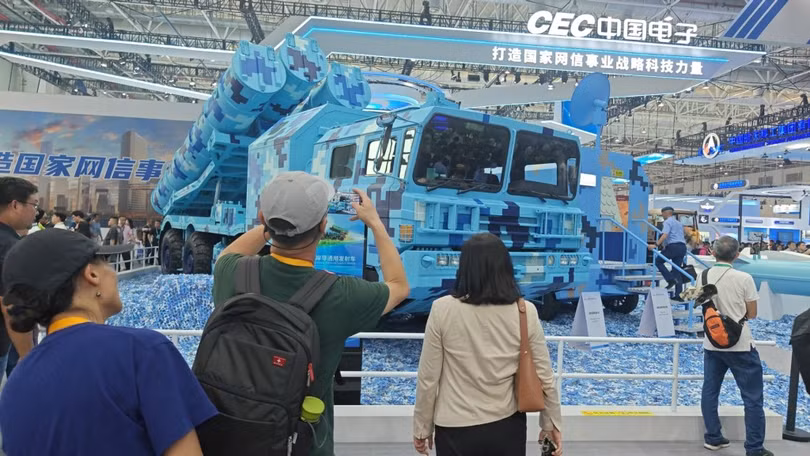 Xe ohong ten lua dat doi hai.jpg