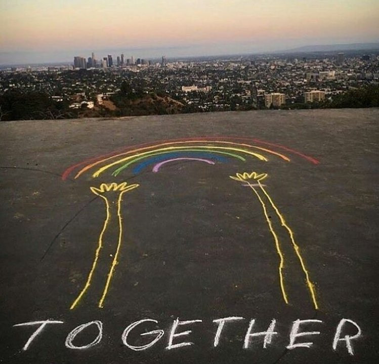 Cong dong LGBT hoan ngenh.jpg