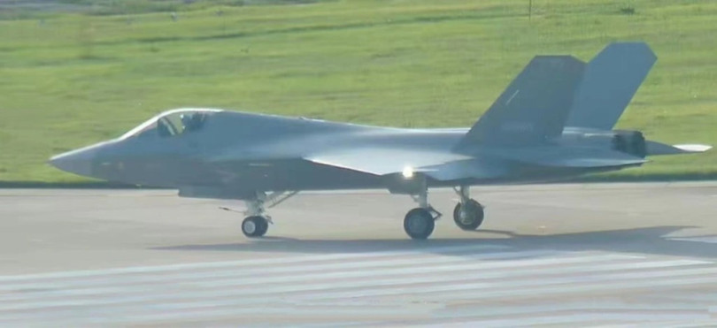 Chuan bi cat canh.jpg