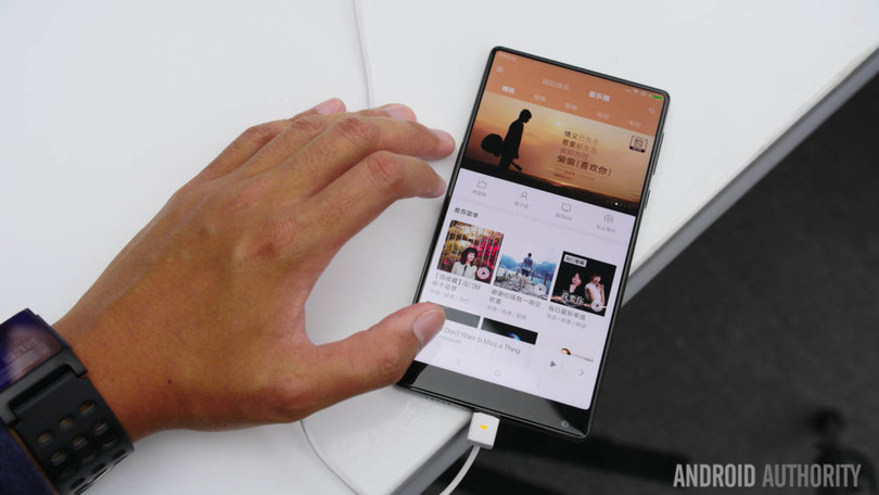 Thiết kế nào đủ sức soán ngôi “tai thỏ” ? ảnh 2