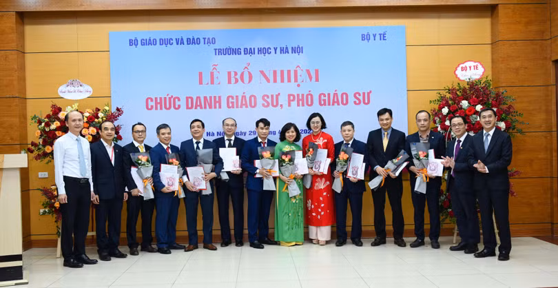 Các tân Phó Giáo sư của Trường Đại học Y Hà Nội