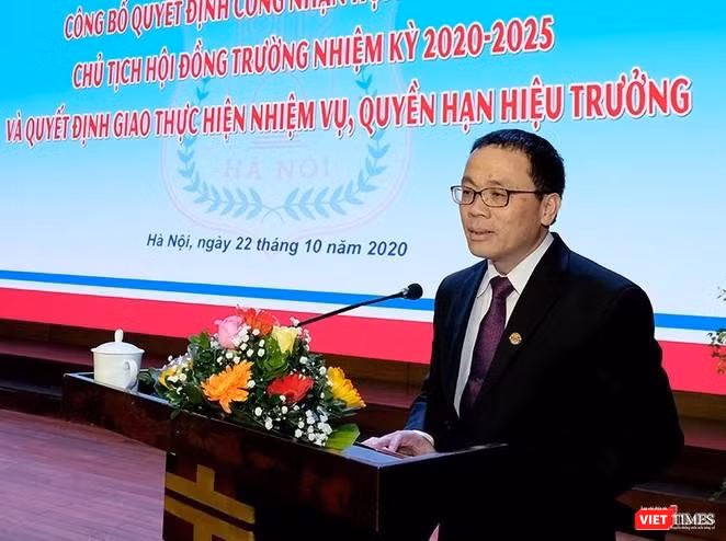 GS.TS.NGND. Tạ Thành Văn – Bí thư Đảng uỷ, Chủ tịch Hội đồng Trường Đại học Y Hà Nội