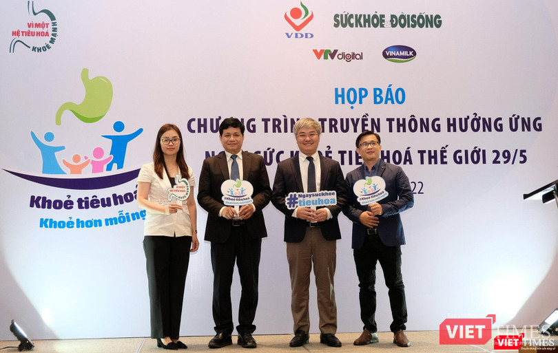 Đại diện các đơn vị phối hợp tổ chức chương trình “Khoẻ tiêu hoá - khoẻ hơn mỗi ngày”. Đại diện các đơn vị phối hợp tổ chức chương trình “Khoẻ tiêu hoá - khoẻ hơn mỗi ngày”.