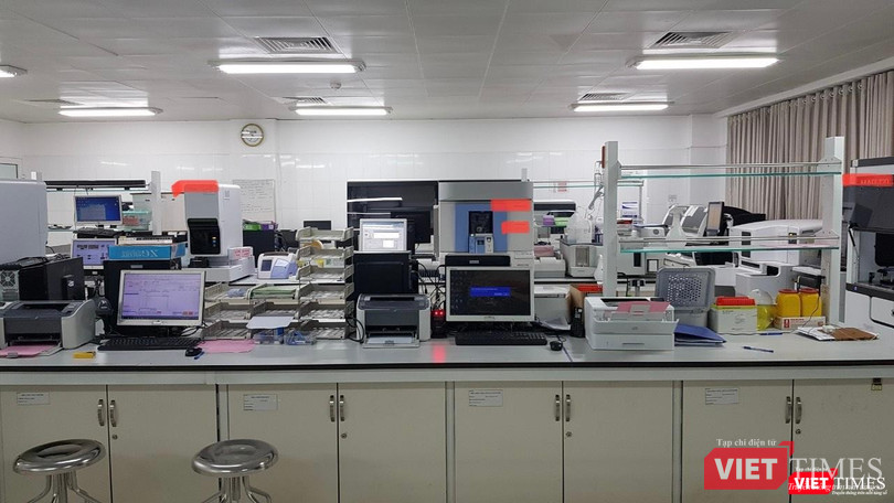 Hệ thống máy xét nghiệm mượn của các công ty trúng thầu hoá chất giúp BV giảm chi phí đầu tư
