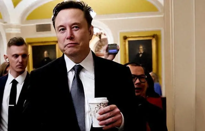 Elon Musk quyet ra tay.png