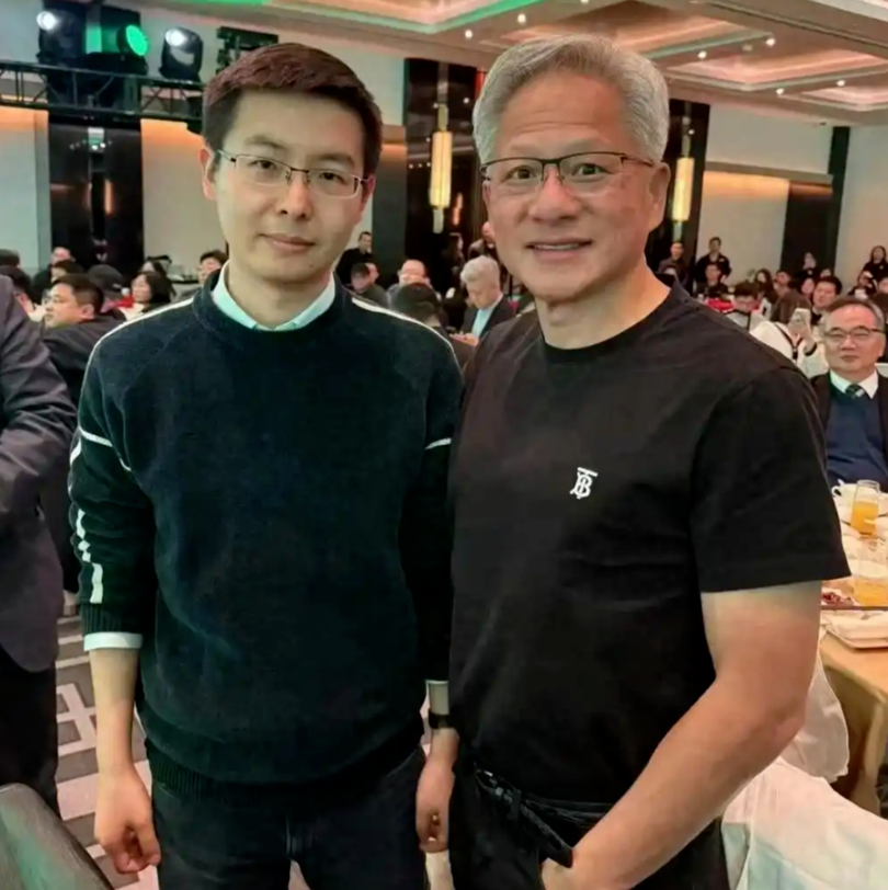 Cung Jensen Huang.png