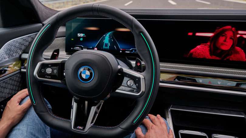 bmw-i705.jpg