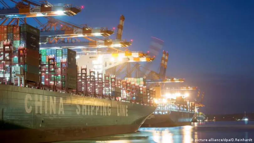 COSCO mua co phan cang Hamburg.png