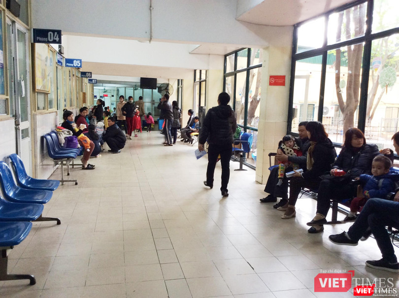 Người dân đóng BHYT nhưng gần đây đến BV vẫn phải mua thuốc trong danh mục BHYT cấp do BV thiếu thuốc