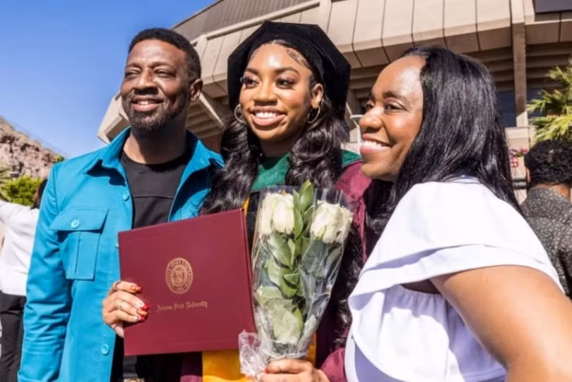 Ngay 6.5, Tillman nhan bang Tien si.png